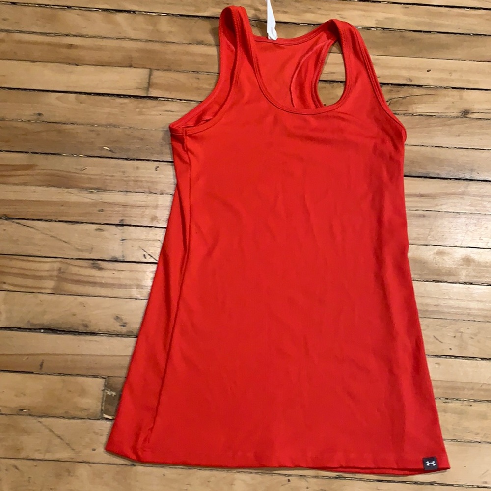 Women’s workout tank top